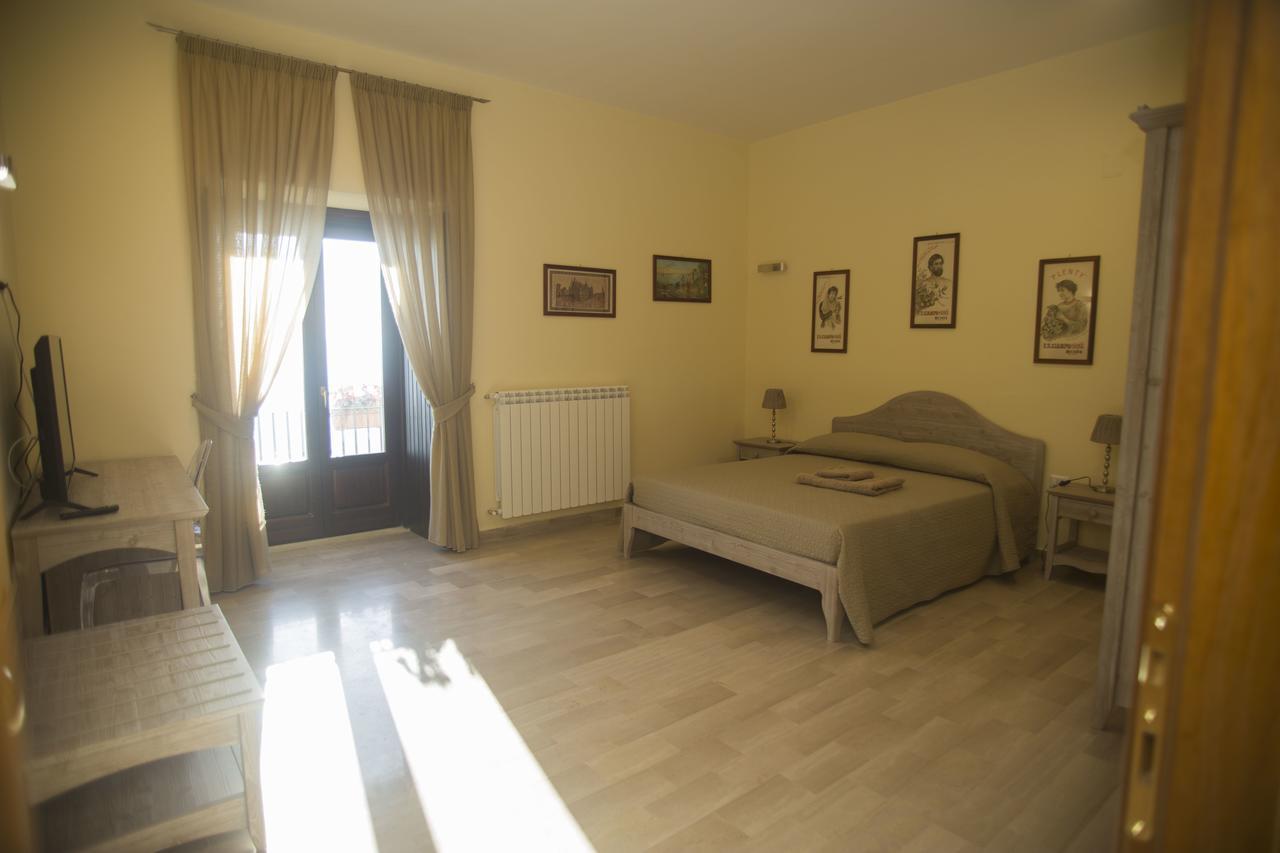 L'Antico Monastero Bed & Breakfast Sant'Agata di Puglia ภายนอก รูปภาพ
